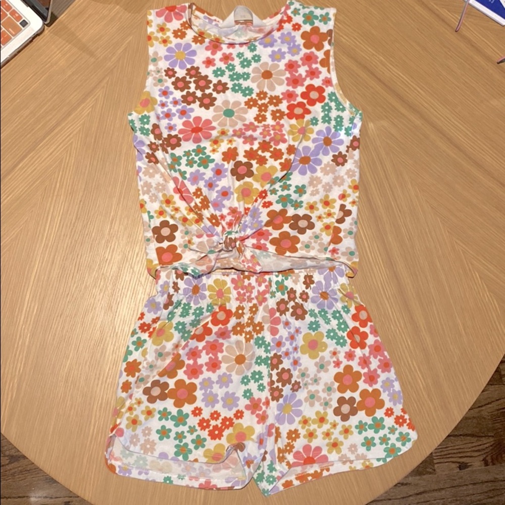 Cute Daisy floral tank and shirt set h&m